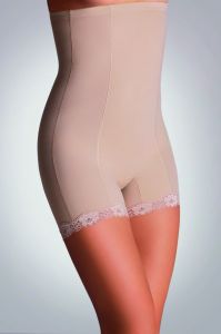 Szorty Model Vanessa Beige