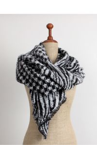 PIĘKNY SZAL W ROZMIARZE XXL SZ-ZAR-33 czarny