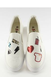 TRAMPKI SLIP-ON Z HAFTAMI NB102P WHITE