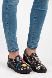 KOMIKSOWE SLIPONY VICES Czarny CNB6120-1B