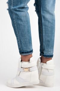 SNEAKERSY Z OZDOBN? SPRZ?CZK? Biały CNBAF-24W