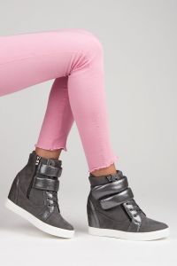 SNEAKERSY NA RZEPY Szary CNBAF26D.G