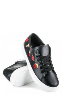 CZARNE TRAMPKI Z NASZYWKAMI Czarny CNBFC-S03B