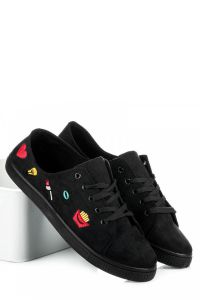 ZAMSZOWE TRAMPKI Z NASZYWKAMI CNBJX42B Czarny